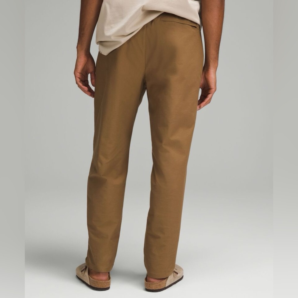 Lululemon Men's ABC Light Utilitech Pull on Pant